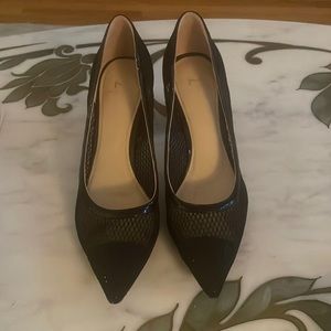 Marc fisher black fishnet pointed toe heels size 6